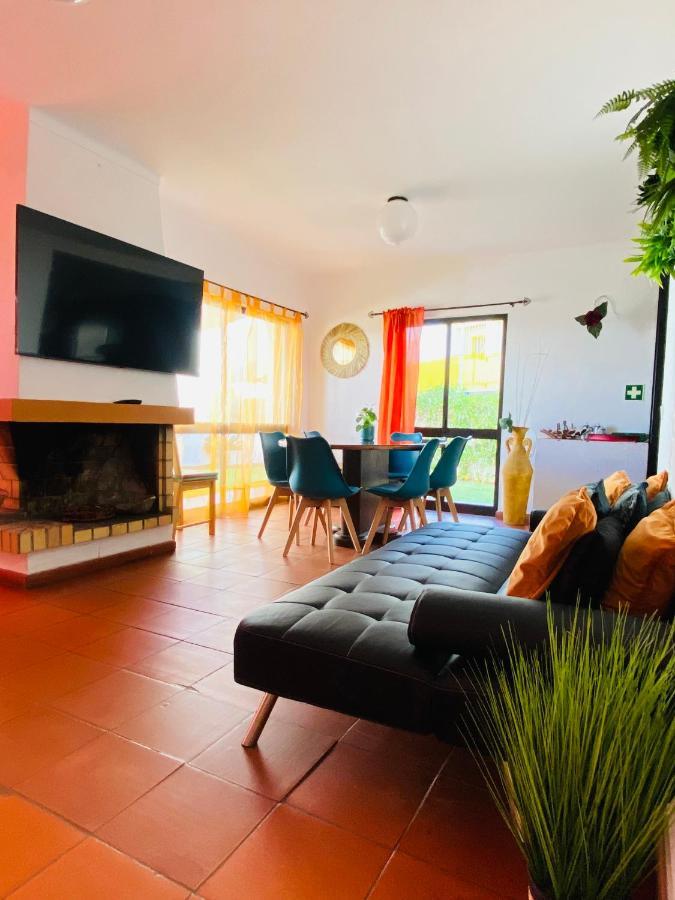 Summer House, Only 2 Minutes To The Beach In Vilamoura! Villa Luaran gambar