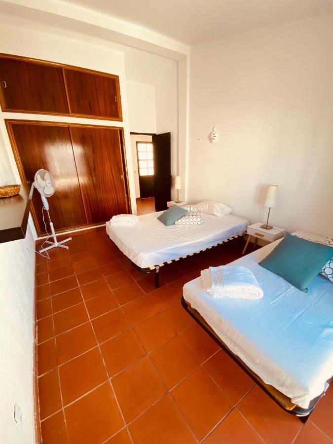 Summer House, Only 2 Minutes To The Beach In Vilamoura! Villa Luaran gambar