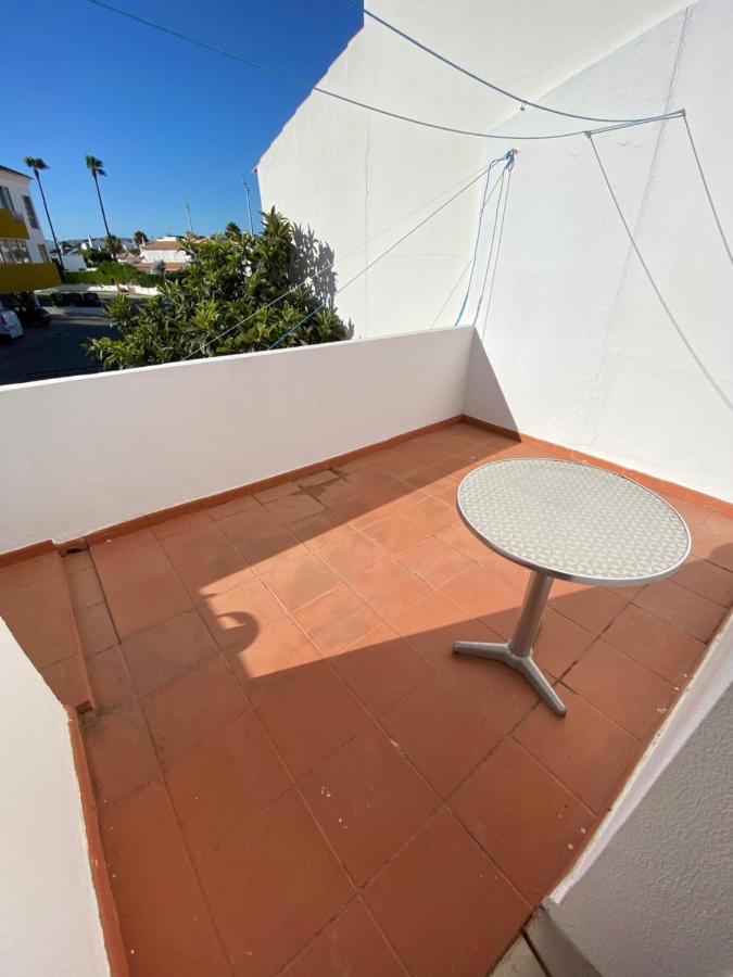 Summer House, Only 2 Minutes To The Beach In Vilamoura! Villa Luaran gambar